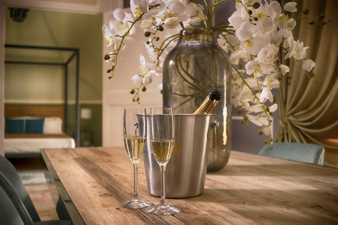 Palazzo Forleo Luxury Apartment - Treb Collection Lecce Ngoại thất bức ảnh