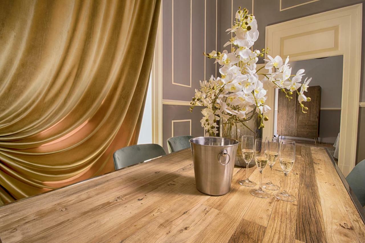 Palazzo Forleo Luxury Apartment - Treb Collection Lecce Ngoại thất bức ảnh